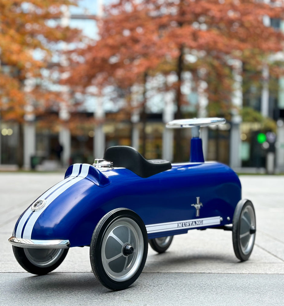 Metalen loopauto, Baghera, in gebruik