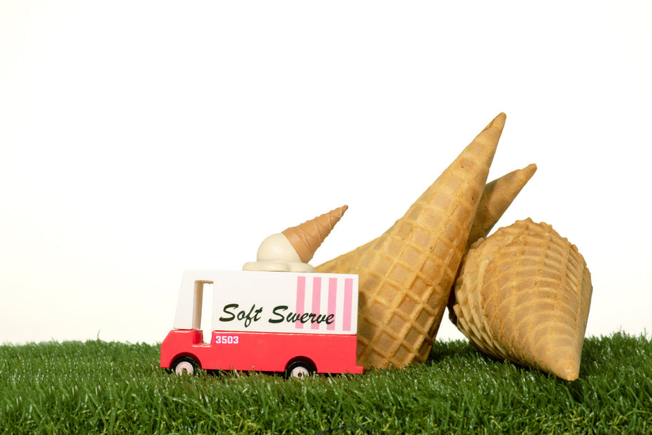 Houten ijscowagen, Candycar, in gebruik