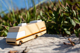 Houten speelgoedcamper, Candycar, in gebruik