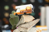 Houten speelgoedcamper, Candycar, in gebruik