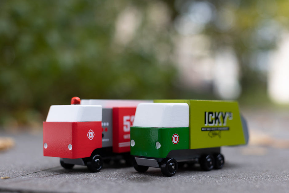 Houten brandweerwagen, Candycar, in gebruik