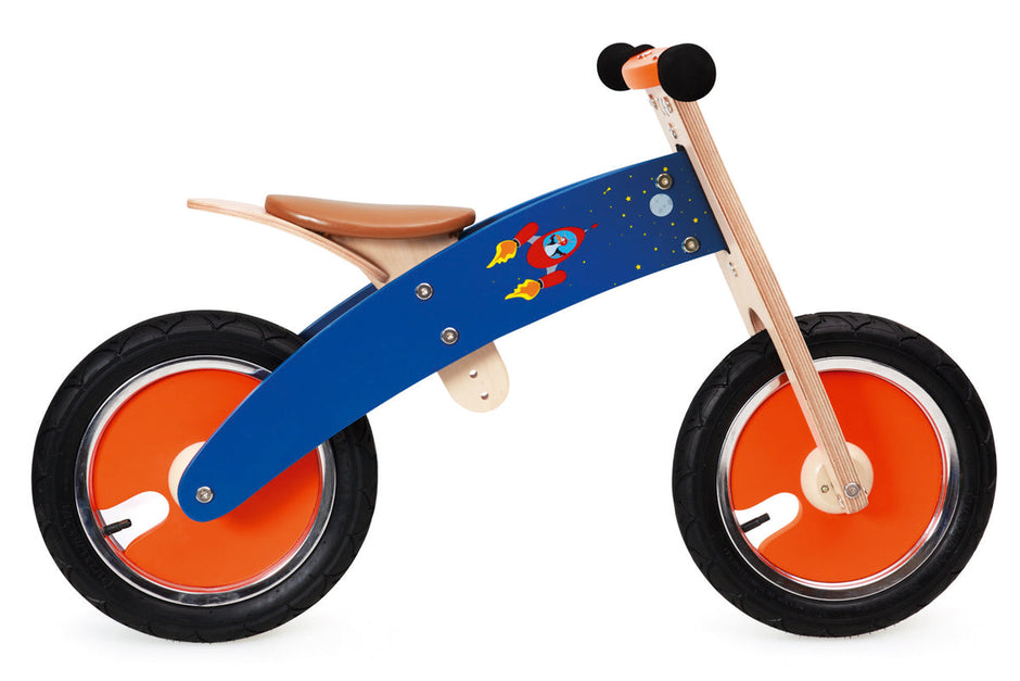 Houten loopfiets, Scratch, detailfoto